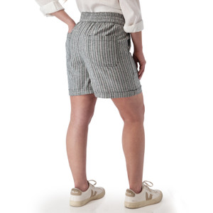 Breezy Short studio back