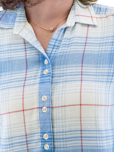 Aviana Shirt 24 studio alt 2
