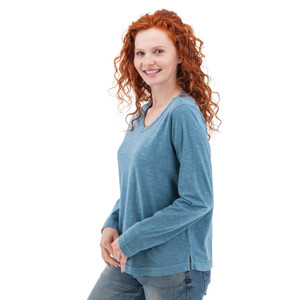 Layla Organic V-Neck Top studio alt1