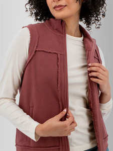 Payette Fleece Vest studio alt2