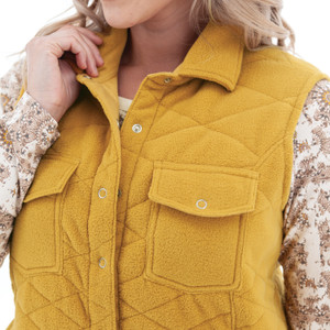 Hadlee Fleece Vest studio alt 2