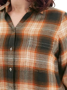 Braelin Plaid Shirt studio detail