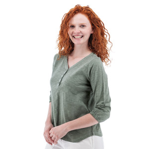 Este Organic Cotton V-Neck Henley studio alt1