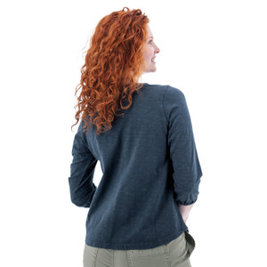 Este Organic Cotton V-Neck Henley studio back