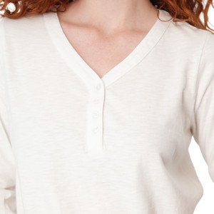 Este Organic Cotton V-Neck Henley studio alt2