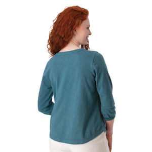 Este Organic Cotton V-Neck Henley studio back