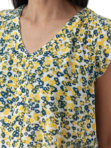 Francesca Crepe Print Top studio alt1