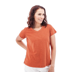 Layla Organic Cotton V-Neck Tee studio