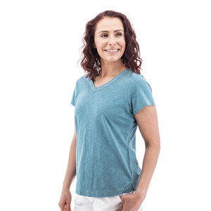 Layla Organic Cotton V-Neck Tee studio alt1