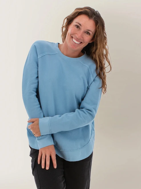 Cotton Drift Raglan Crew Neck Sweatshirt studio