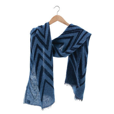 Women's Tonal Chevron Scarf | Aventura