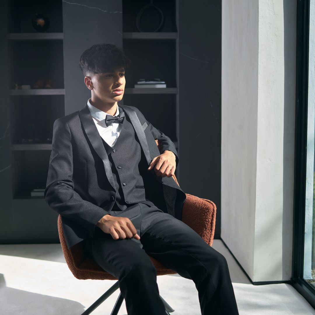 https://www.rococlothing.co.uk/teen-boys-black-tuxedo-modern-fit/