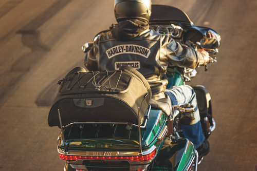 Kuryakyn Momentum Hitchhiker Trunk Rack Bag - Versatile Weather-Resistant Storage for Powersports Vehicles
