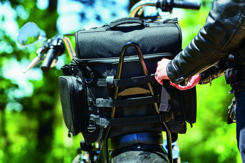 Kuryakyn Momentum Vagabond Bag with Mounting System and 46L Capacity