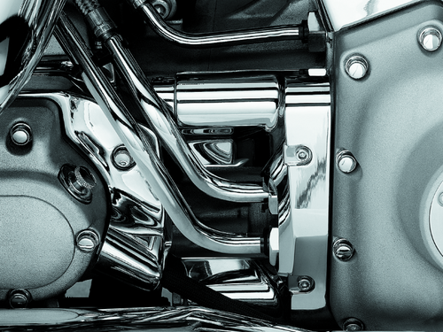 Kuryakyn Deluxe Oil Line Nacelle Cover for 2000-2006 Harley Softail Models in Chrome