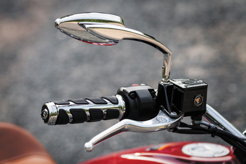 Kuryakyn Kinetic Grips Universal 7/8 inch Chrome - Modern Vibration-Isolating Design