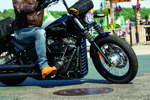 Kuryakyn Precision Chin Spoiler M8 for Softail Models - Black