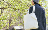How to Clean a Plastic Tote Bag?