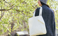How to Clean a Plastic Tote Bag?