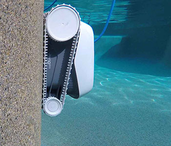 Dolphin Echo cleans the floor and walls of your inground pool, 