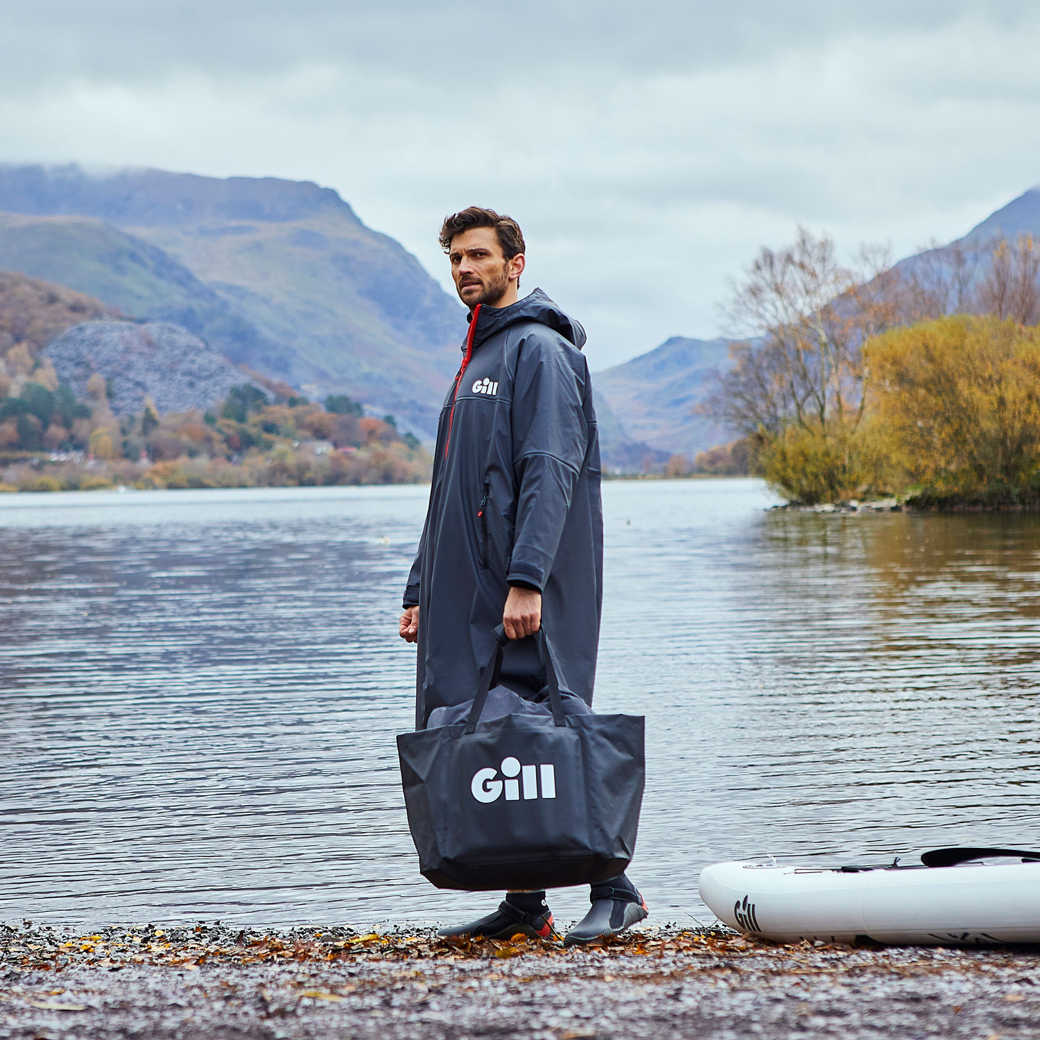 Umkleidematte und Nasstasche - 5026-BLK01-LIFESTYLE_3.jpg