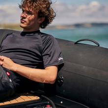 T-Shirt für Herren UV Tec - UV010-BLK01-LIFESTYLE_4.jpg