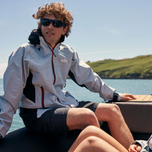 Verso-Jacke - V101J-GRE15_LIFESTYLE_7.jpg