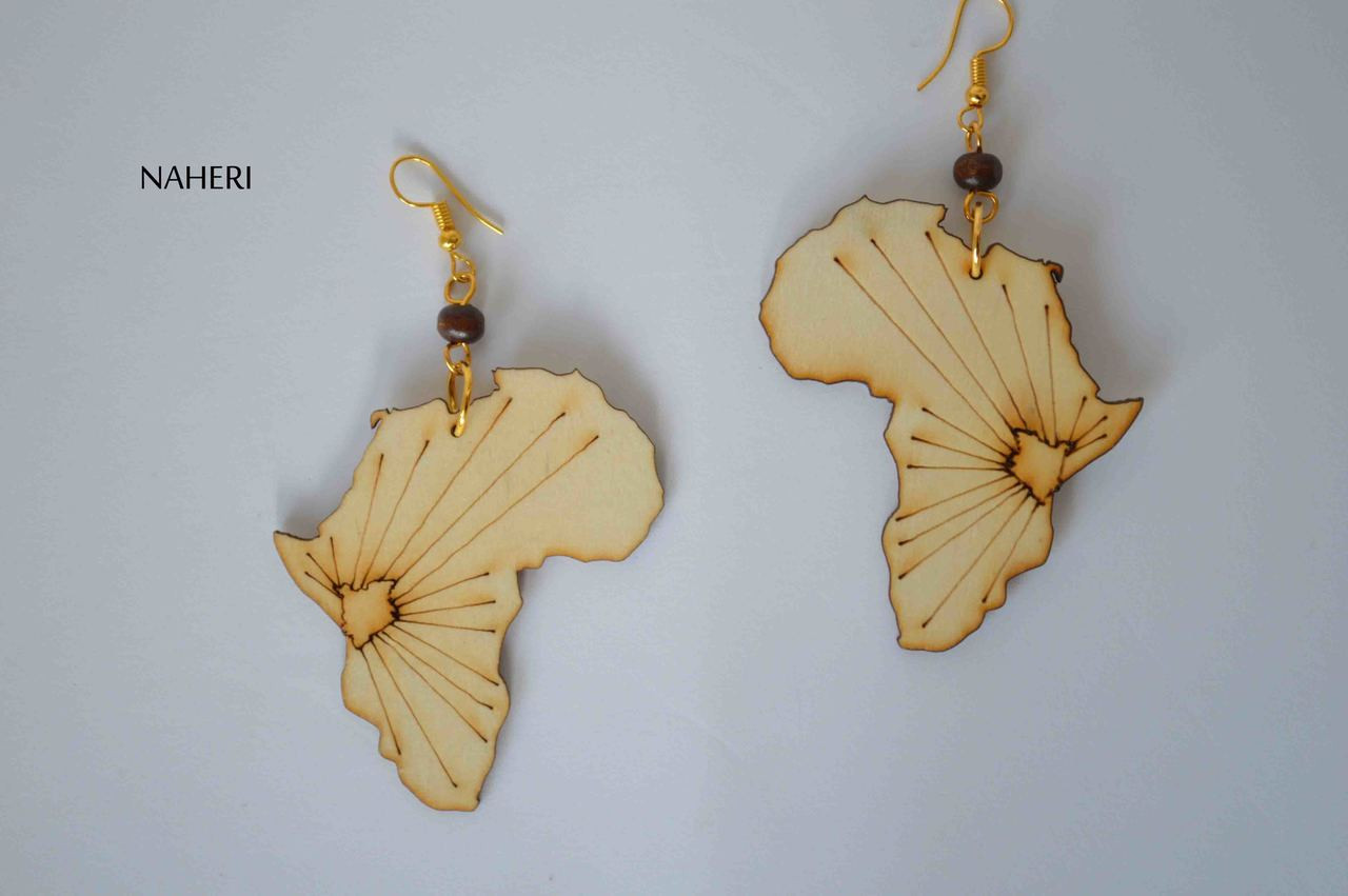 African map wooden earrings natural