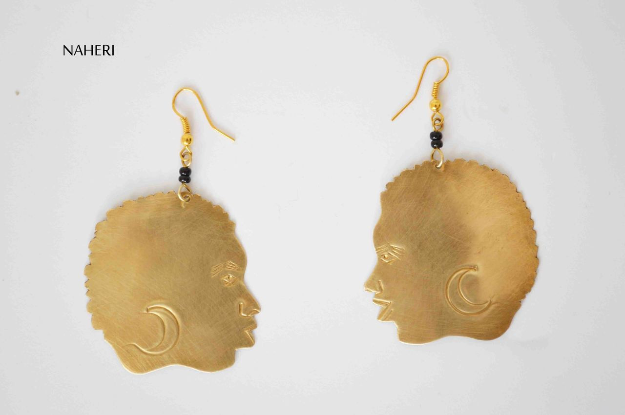 Amazon.com: Nilu's Collection Handmade Traditional Brass Metal Premium  Quality Jhumki/Jhumka Earrings for Women & Girls (Black): Clothing, Shoes &  Jewelry