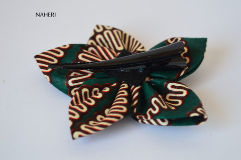 African print star shaped hair clip green