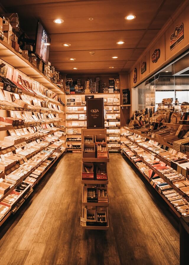 https://cdn11.bigcommerce.com/s-c63ufk/product_images/uploaded_images/how-long-do-cigars-last-in-humidor.jpg