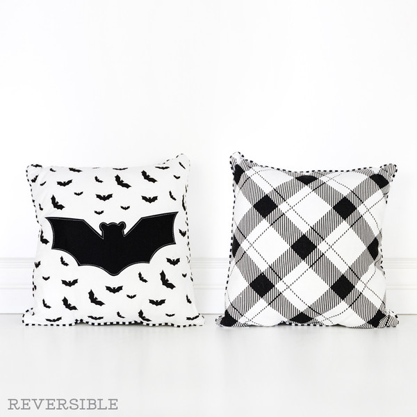 14.25" X 14.25" Pillow (Bat) White/Black