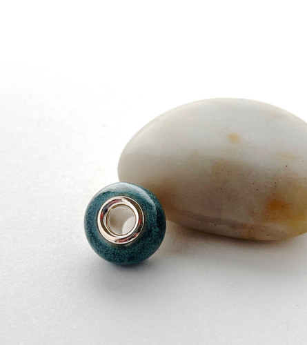 Shown in Blue which is a matte or non glossy glaze. Sisu Beads Inspiration Cremation Ash Bead. Shown in Blue which is a matte or non glossy glaze. Sisu Beads Inspiration Cremation Ash Bead.
