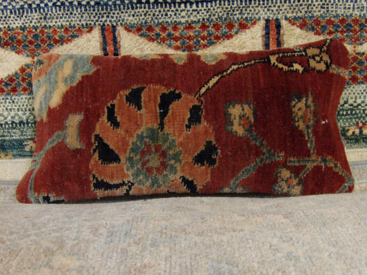 Pillow Handwoven Size:1'4" x 0'6" - p-2