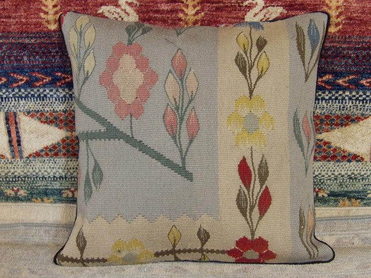 Pillow Handwoven Size:1'5" x 1'5" - p-37