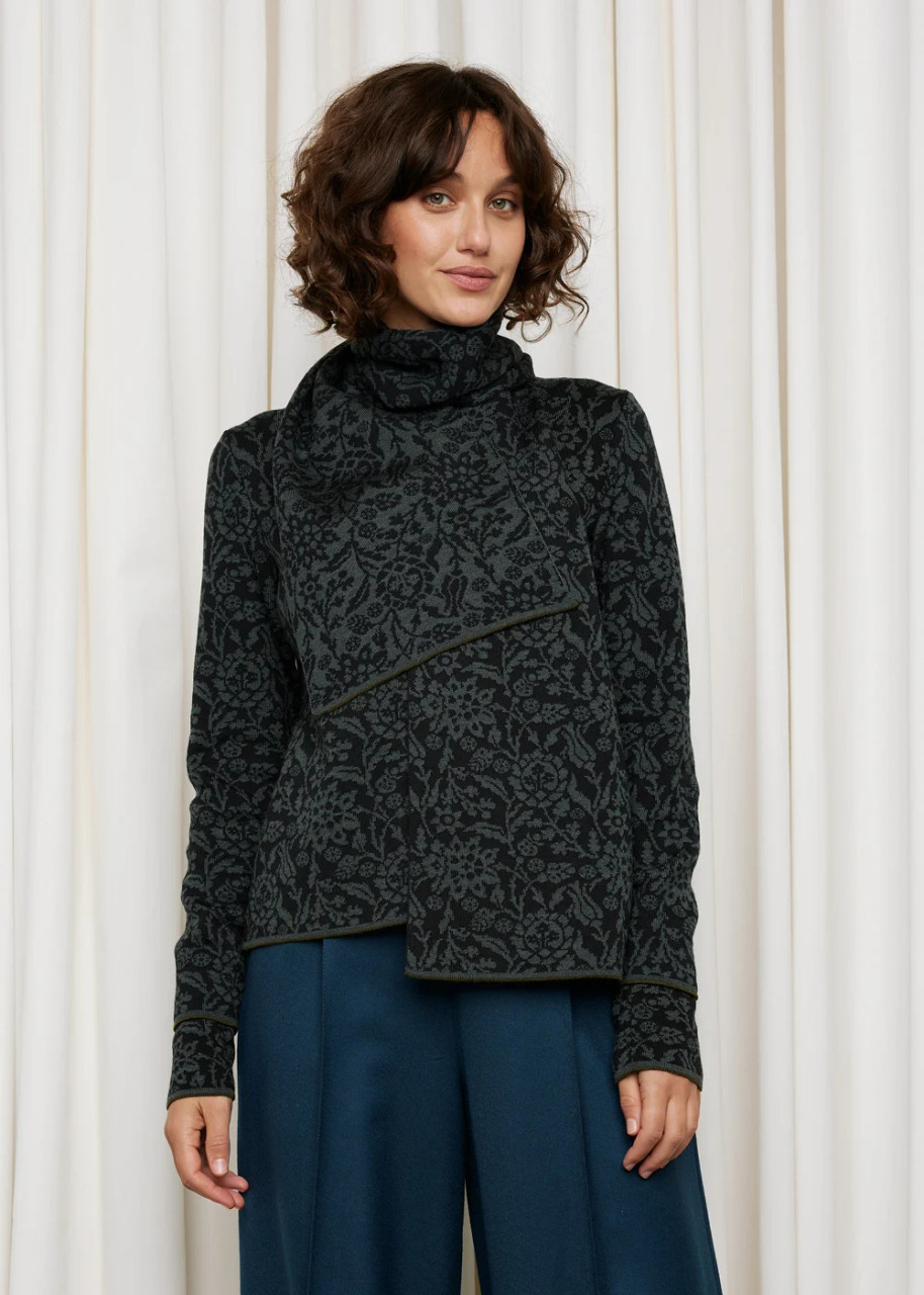 Oleana - Signe Scarf: Black, 814-O | The Nordic Shop