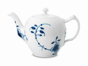 Royal Copenhagen Blue Fluted Mega Teapot, 1 qt