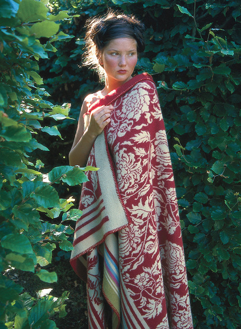 Oleana - Ornament Blanket: Red, 203-A