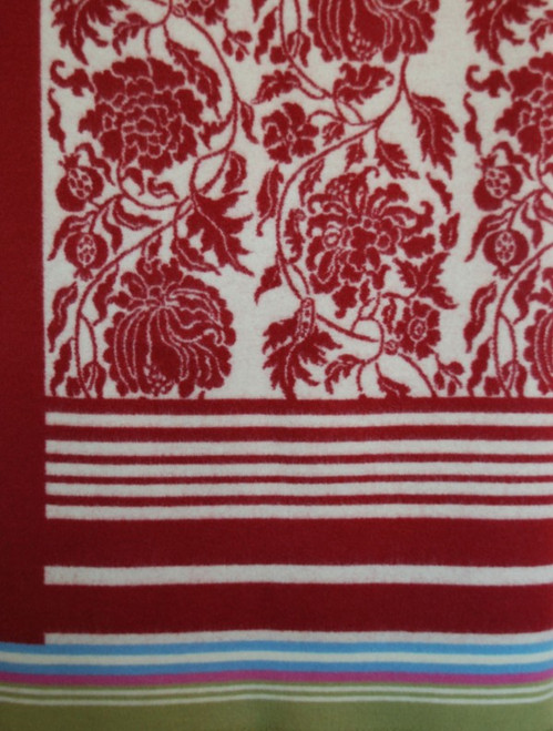 Oleana - Ornament Blanket: Red, 203-A