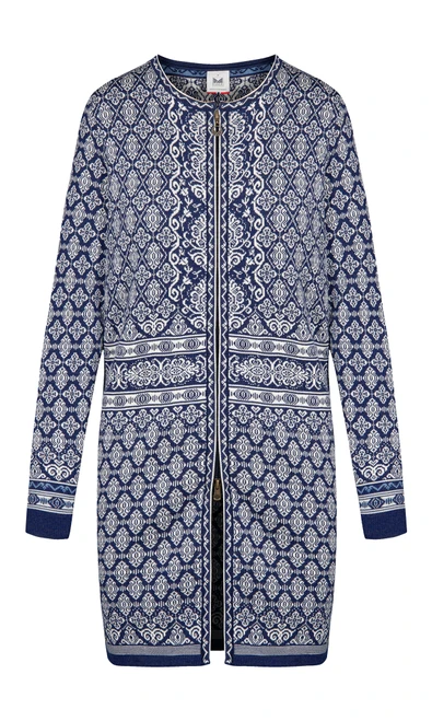 Dale of Norway - Ingeborg Women's Cardigan - Electric Storm/Off White, 83521-C_product
Photo credits: Dale of Norway
Lightweight mid-layer with long length, crewneck, and 2-way zipper front. All-over design with pattern shifts at the waist.