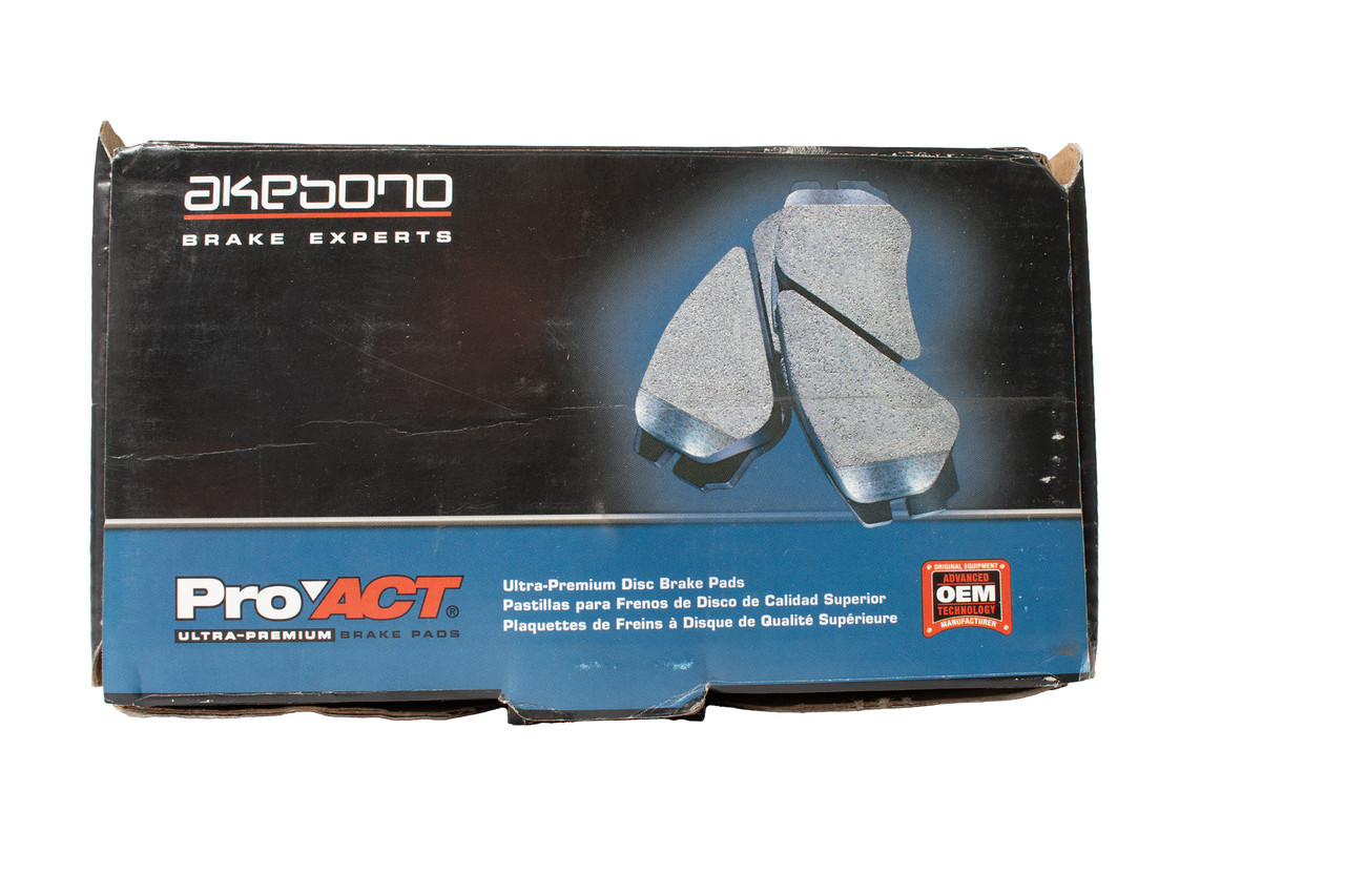 Akebono ProAct Ceramic Rear Brake Pad Set Fits 1997-13 Chevrolet Corvette ACT732