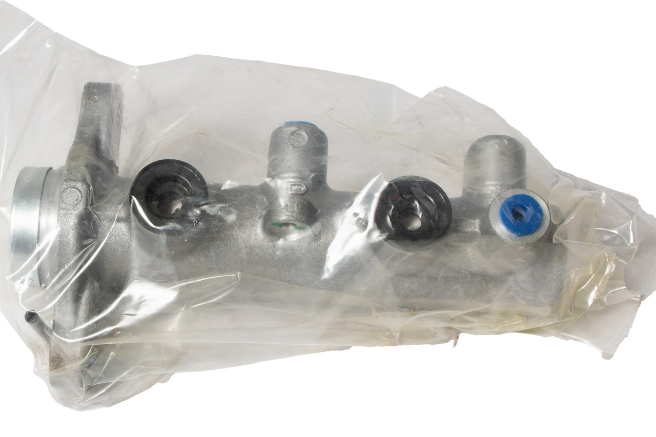 Wearever Replacement Brake Master Cylinder Fits 2002-2007 Subaru Impreza 10-2844