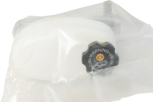 Carquest Wearever Master Cylinder Fits 2006-07 Workhorse Med/HD Trucks MCA630688