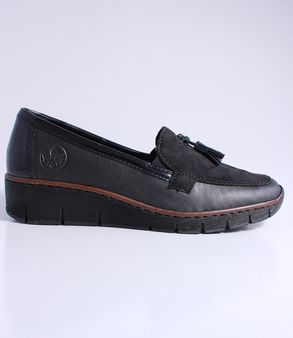 Black women's leather loafer with tassel detail, cushioned footbed and flexible platform sole.