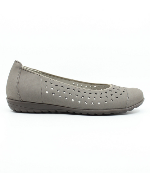 Side view of the HESIMA 50 showing the pietra nubuck perforated upper, rounded toe and low-profile sole.