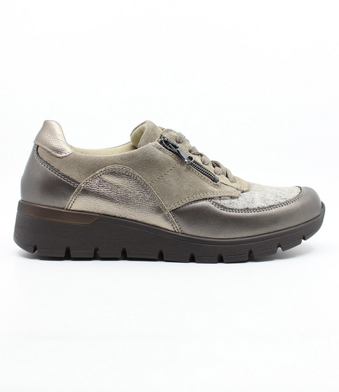 Side view of the RAMONA 02 showing the beige/bronze leather upper, rounded toe and low-profile sole.