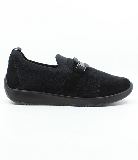 Schwarz Fusion4 adaptive sneaker with HighSoft cushioning and 35 mm heel pitch