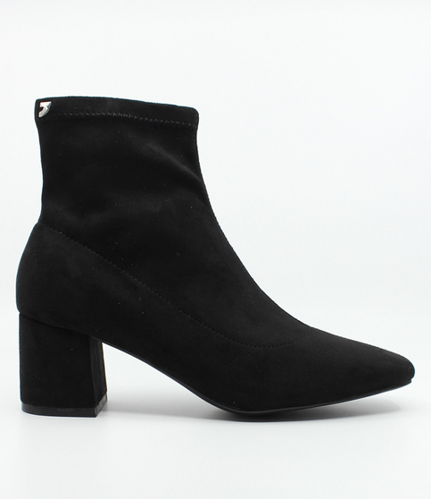 Negro women’s stretch suede ankle boot with pointed toe and block heel.