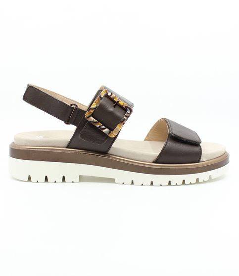 Mocca women's leather sandal with crossover straps, padded insoles and platform sole.