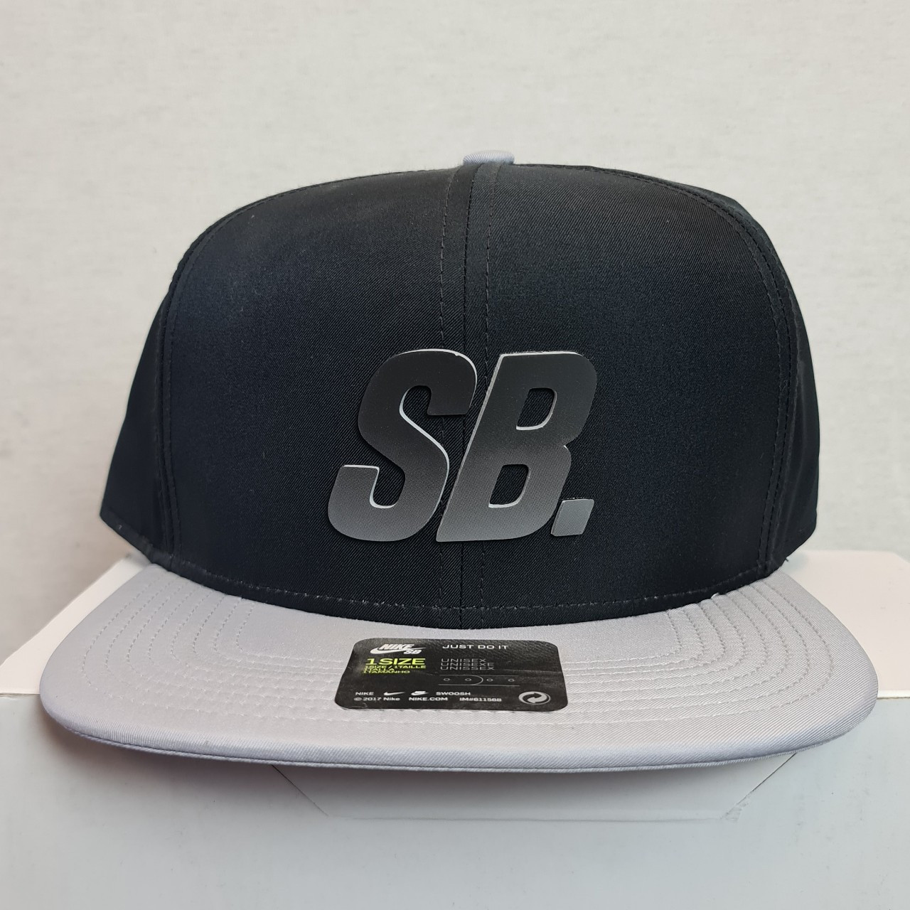 Nike SB Snapback Hat - Black